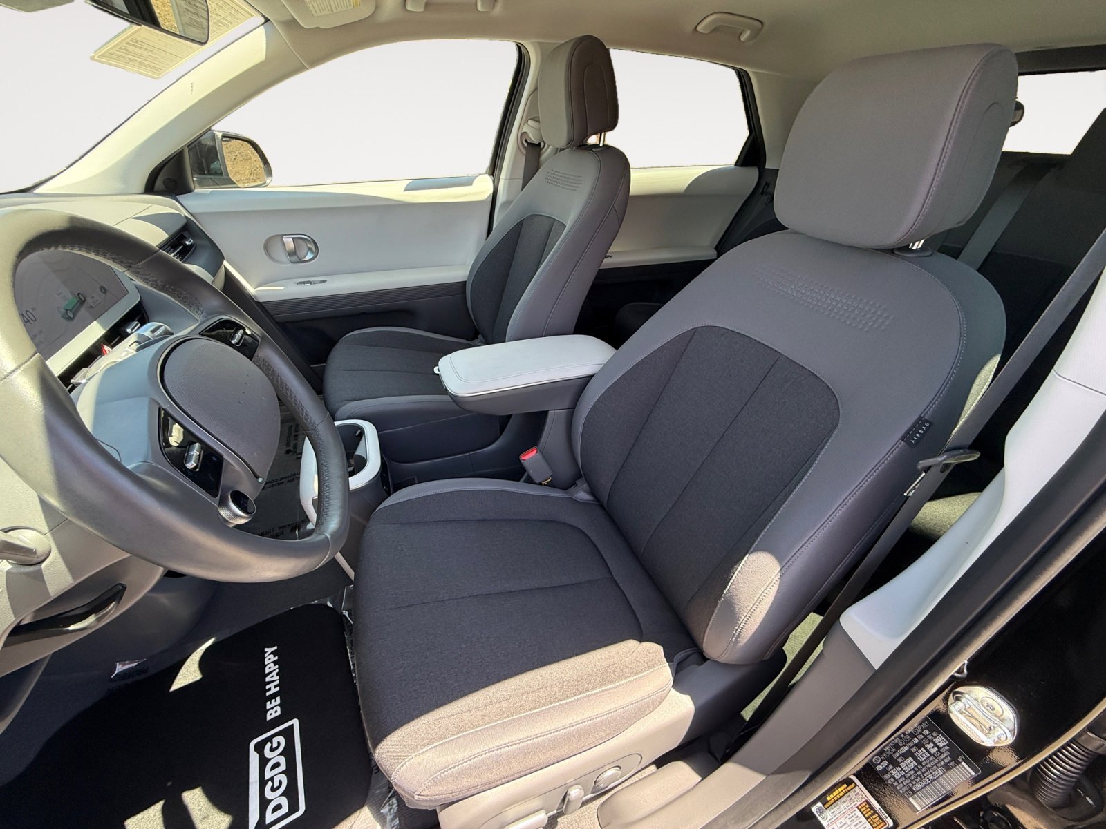 Used 2024 Abyss Black Hyundai SEL image 10