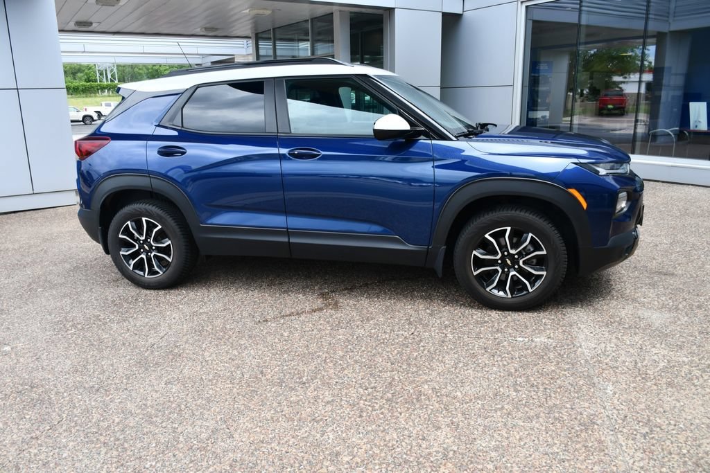 Used 2023 Blue Glow Metallic Chevrolet ACTIV image 10