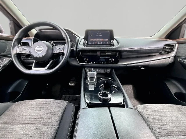 Used 2021 Gun Metallic Nissan SV image 21