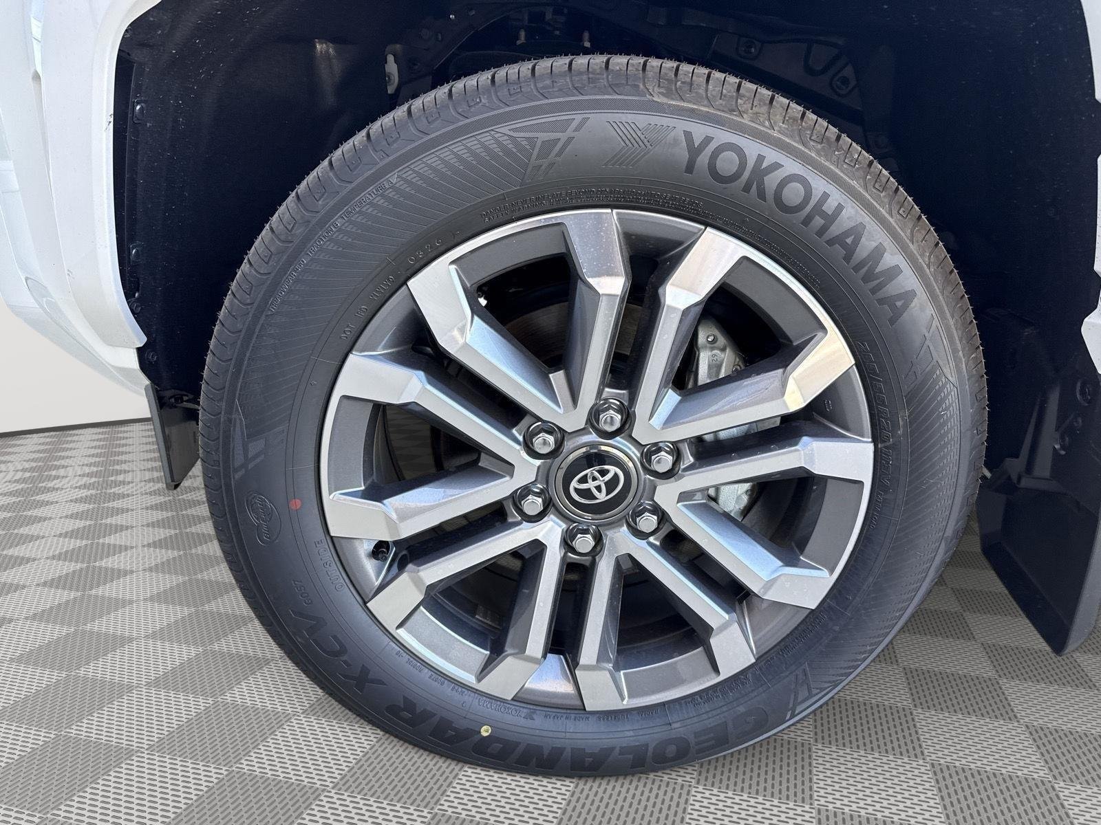 Used 2026 Wind Chill Pearl Toyota Limited image 20
