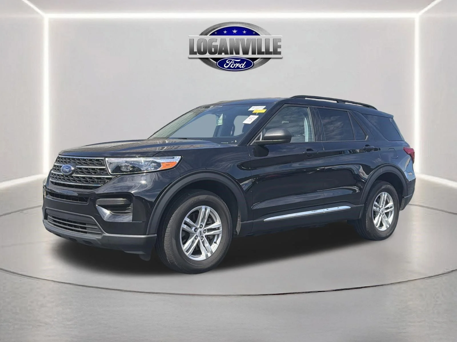 2023 Ford Explorer XLT 4WD's photo