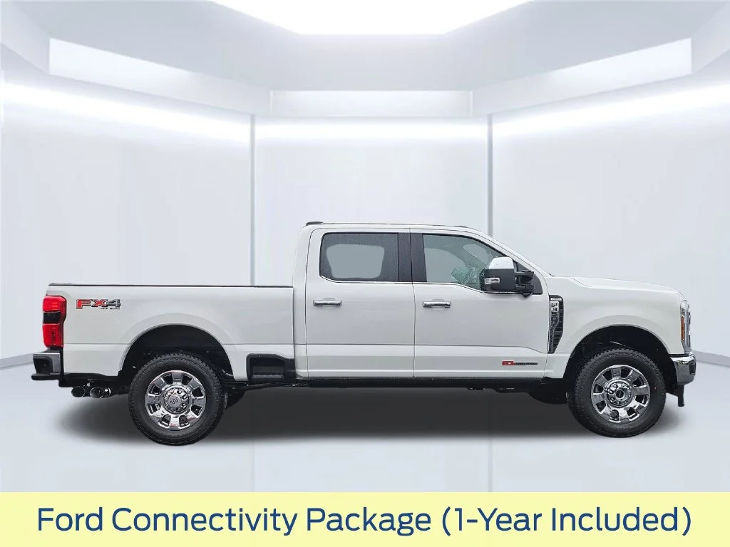 New 2027 Star White Metallic Tri-Coat Ford F-350® King Ranch® image 24