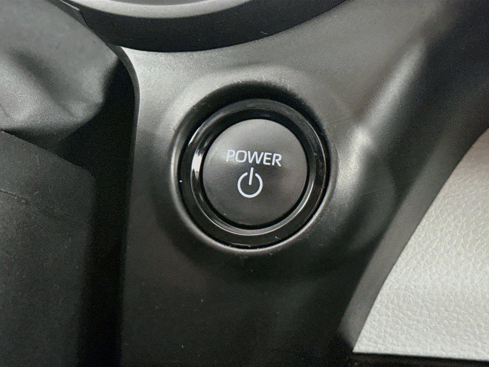 Certified Used 2025 Wind Chill Pearl Toyota XLE 8-Passenger image 22