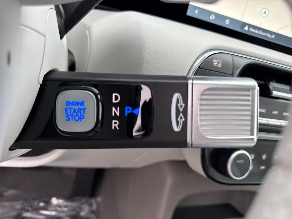 New 2026 Gray Hyundai SEL Premium image 24