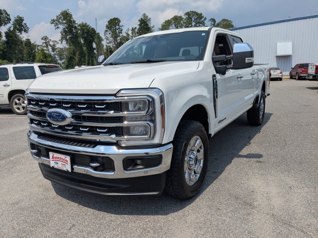 Used 2024 White Ford Lariat image 9