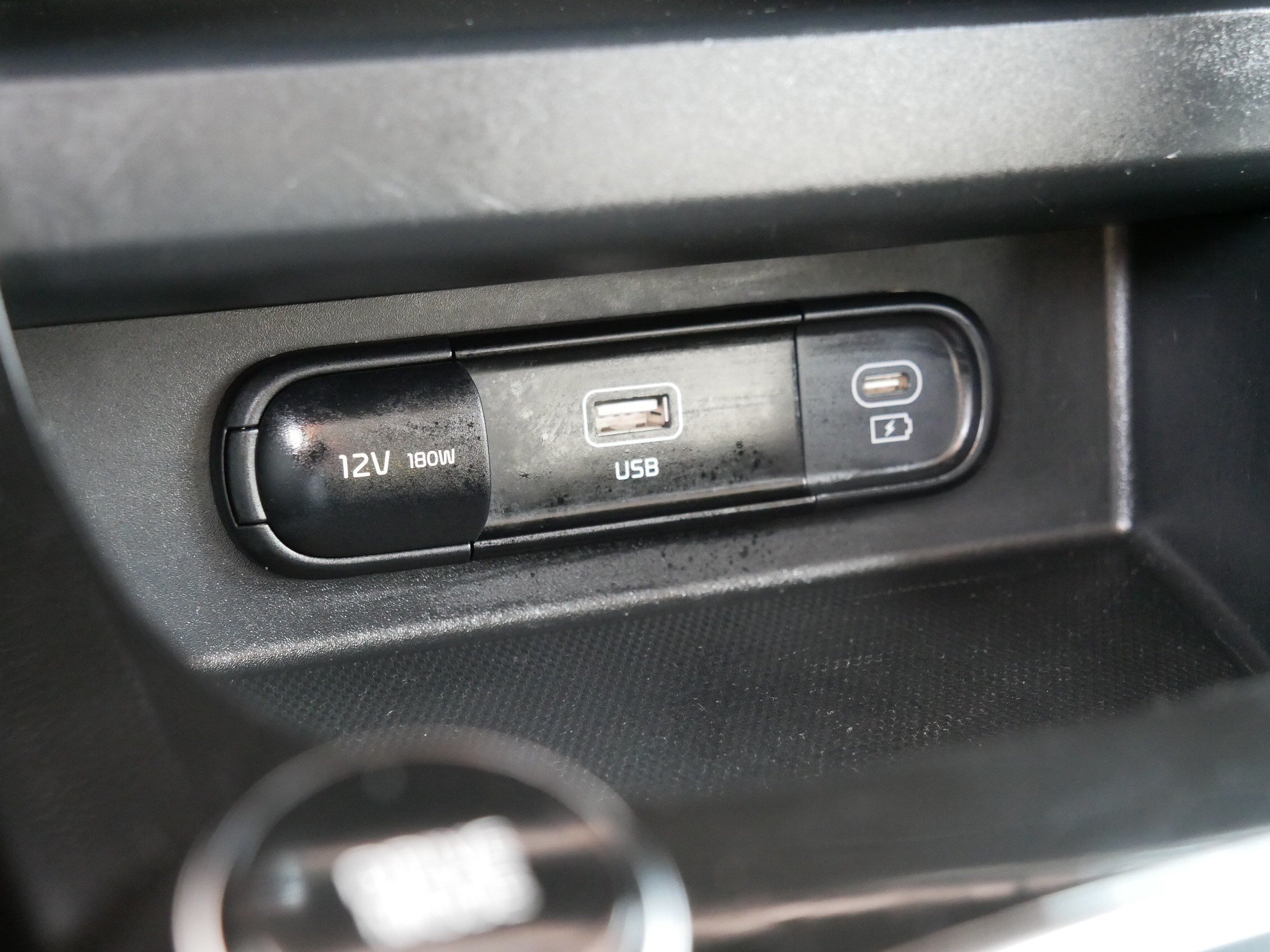 Used 2024 Neptune Blue Kia S image 34