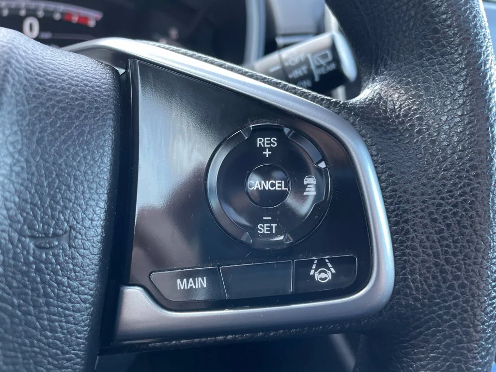 Used 2021 White Honda EX image 19