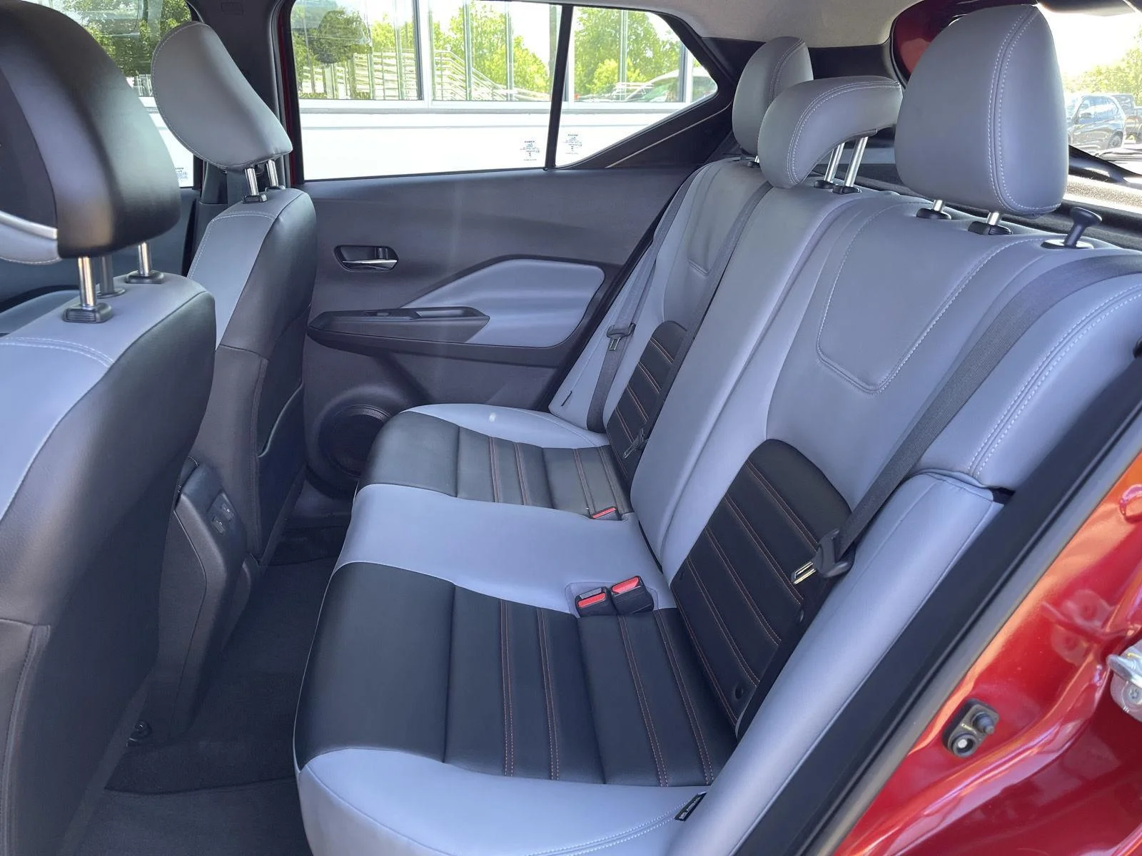 Used 2023 Scarlet Ember Tintcoat Nissan SR image 35