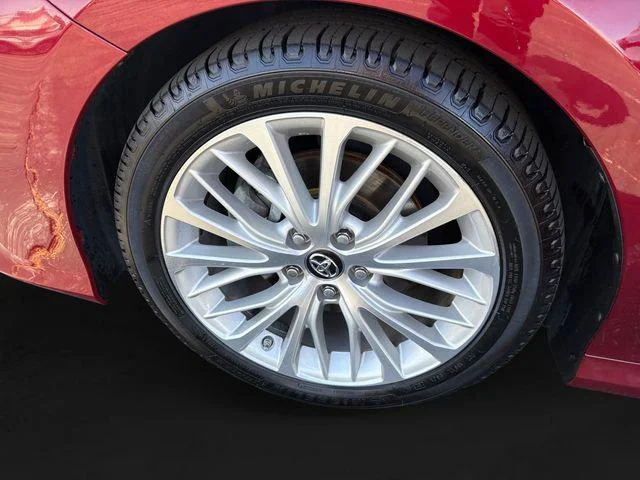 Certified Used 2018 Red Metallic Toyota XLE V6 image 40