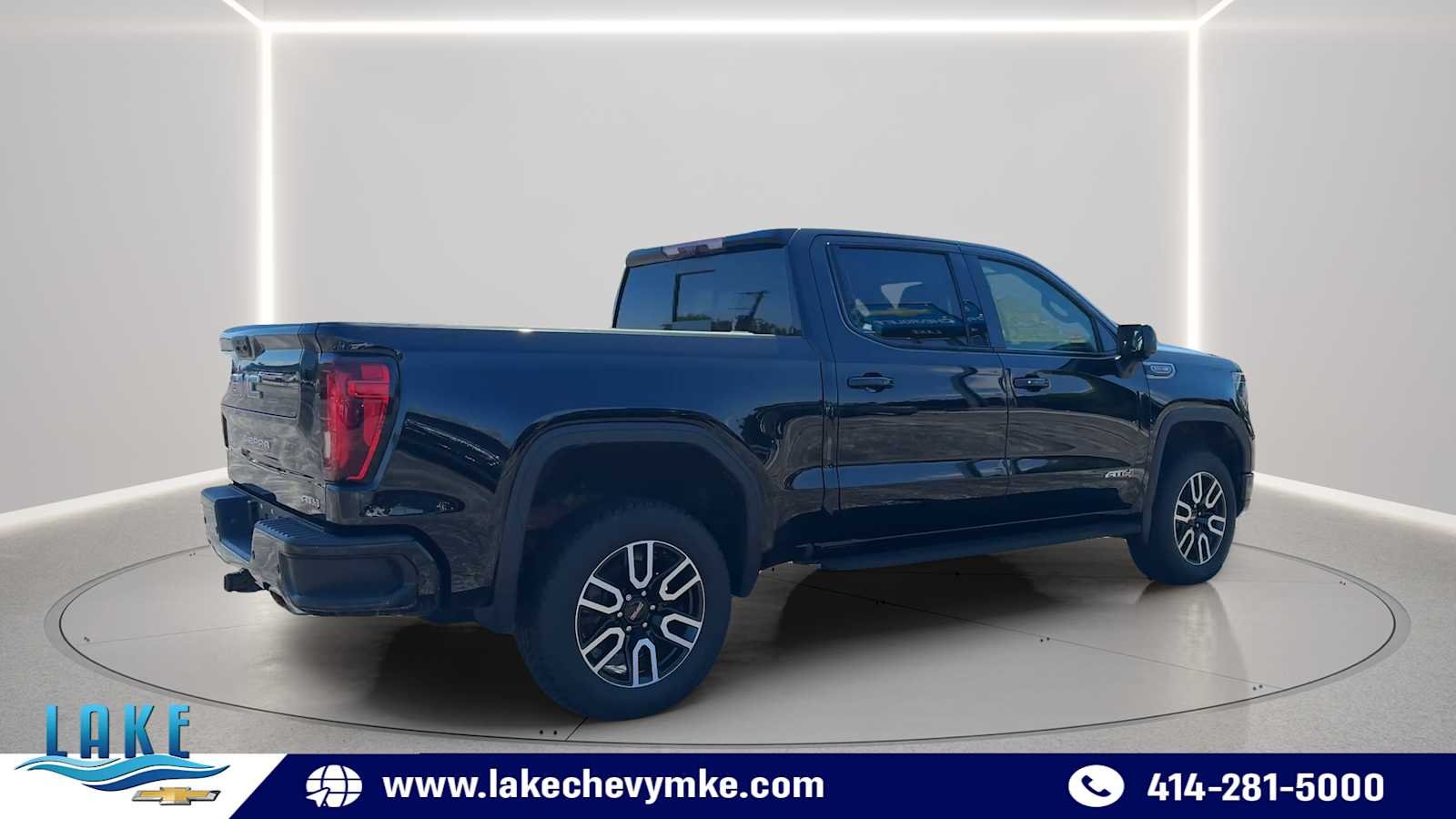 Certified Used 2022 Onyx Black GMC AT4 image 14