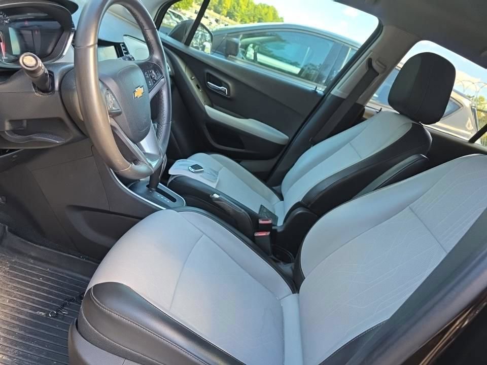 Used 2020 Black Chevrolet LT image 7