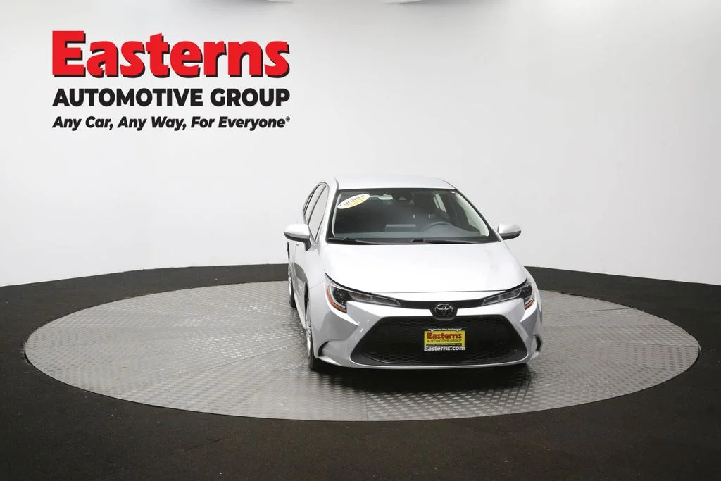 Used 2022 Silver Toyota LE image 52