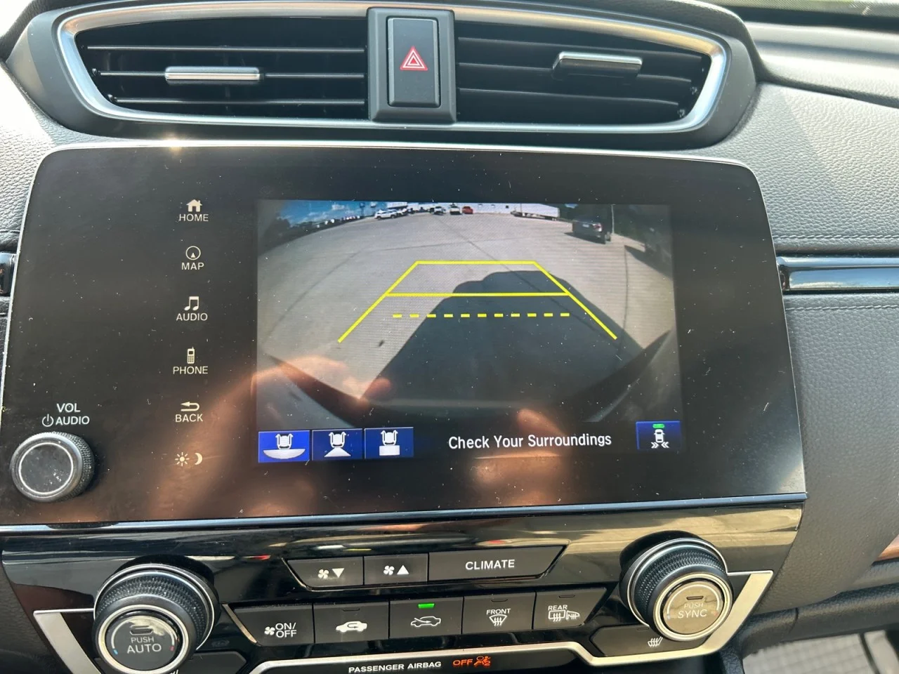 Used 2021 White Honda Touring image 12