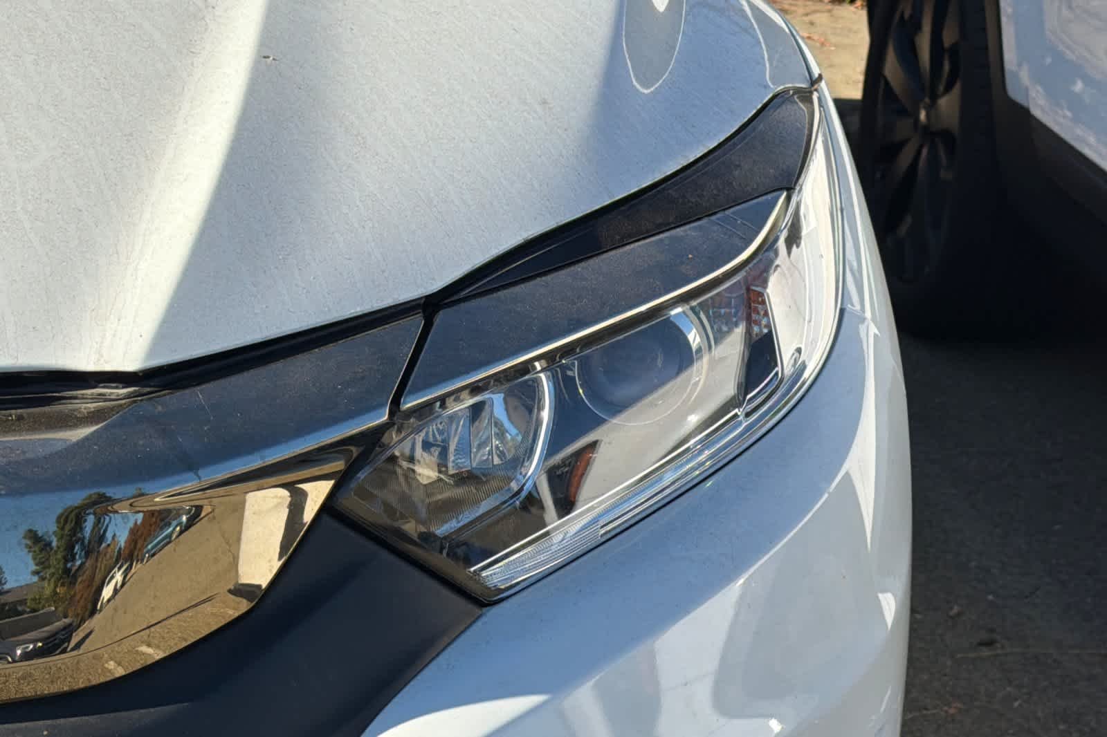 Used 2019 Platinum White Pearl Honda LX image 11