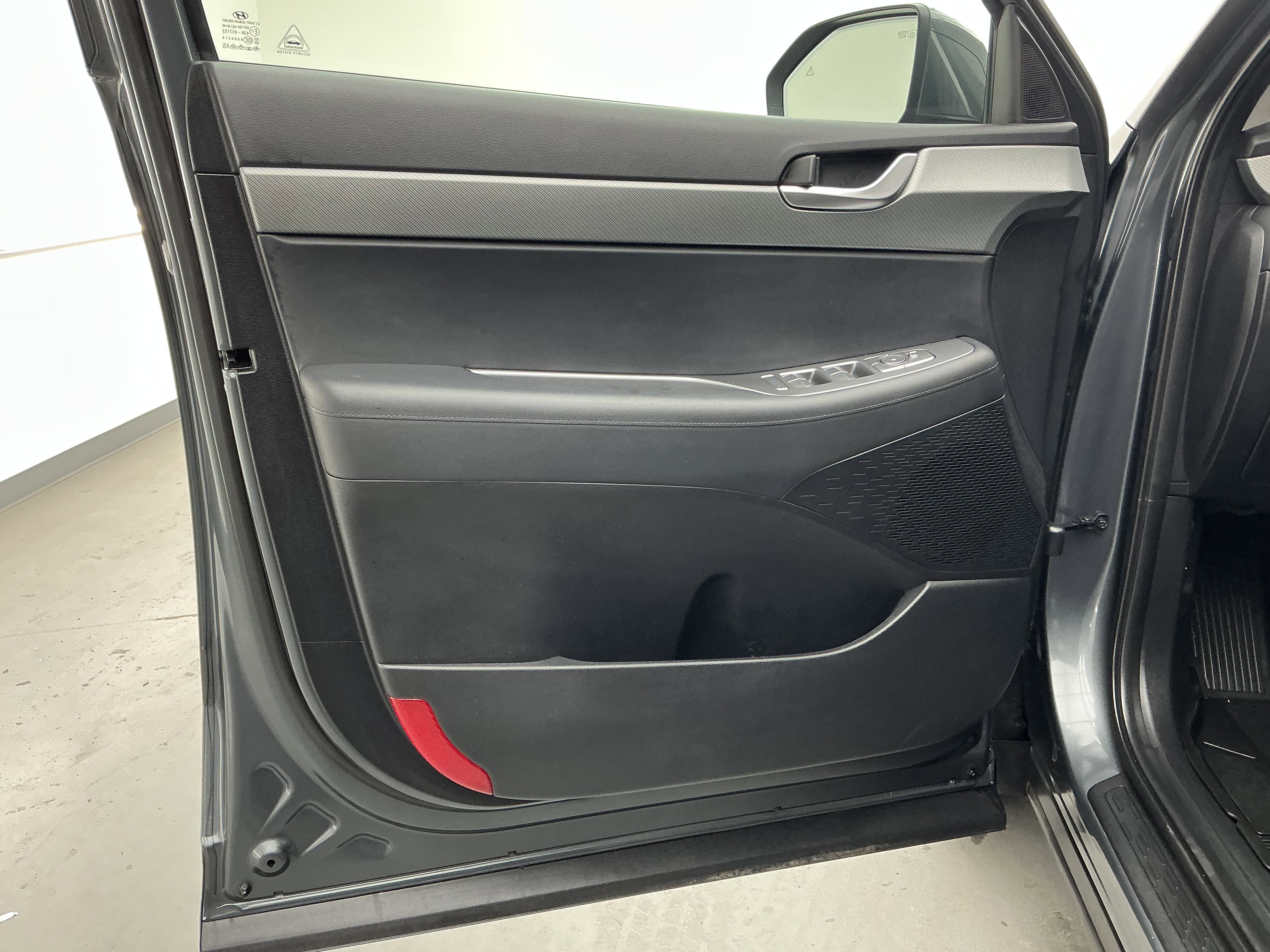 Certified Used 2023 Steel Graphite Hyundai XRT image 16