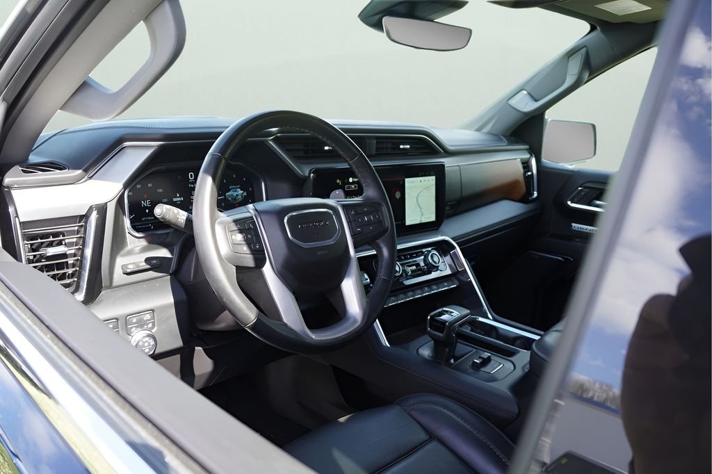 Used 2024 Onyx Black GMC Denali image 15