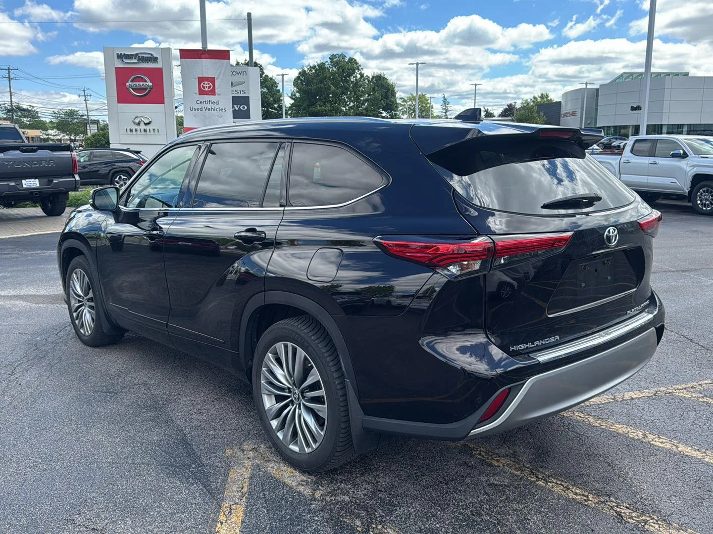 Used 2021 Opulent Amber Toyota Platinum image 4