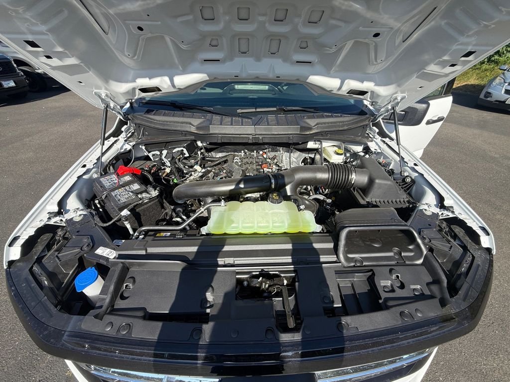 New 2026 White Ford XLT image 21