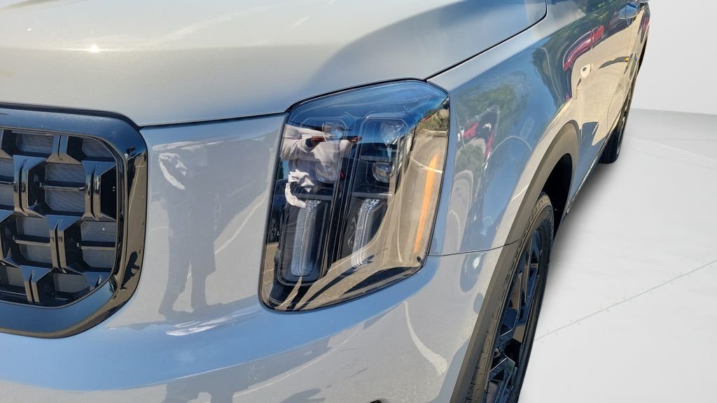 Certified Used 2025 Gray Kia EX X-Line image 26