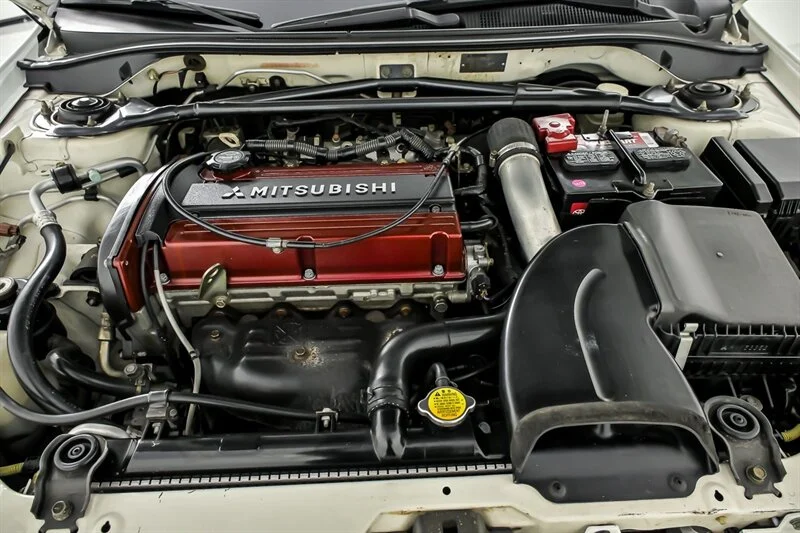 Used 2003 Weightless White Mitsubishi  image 16