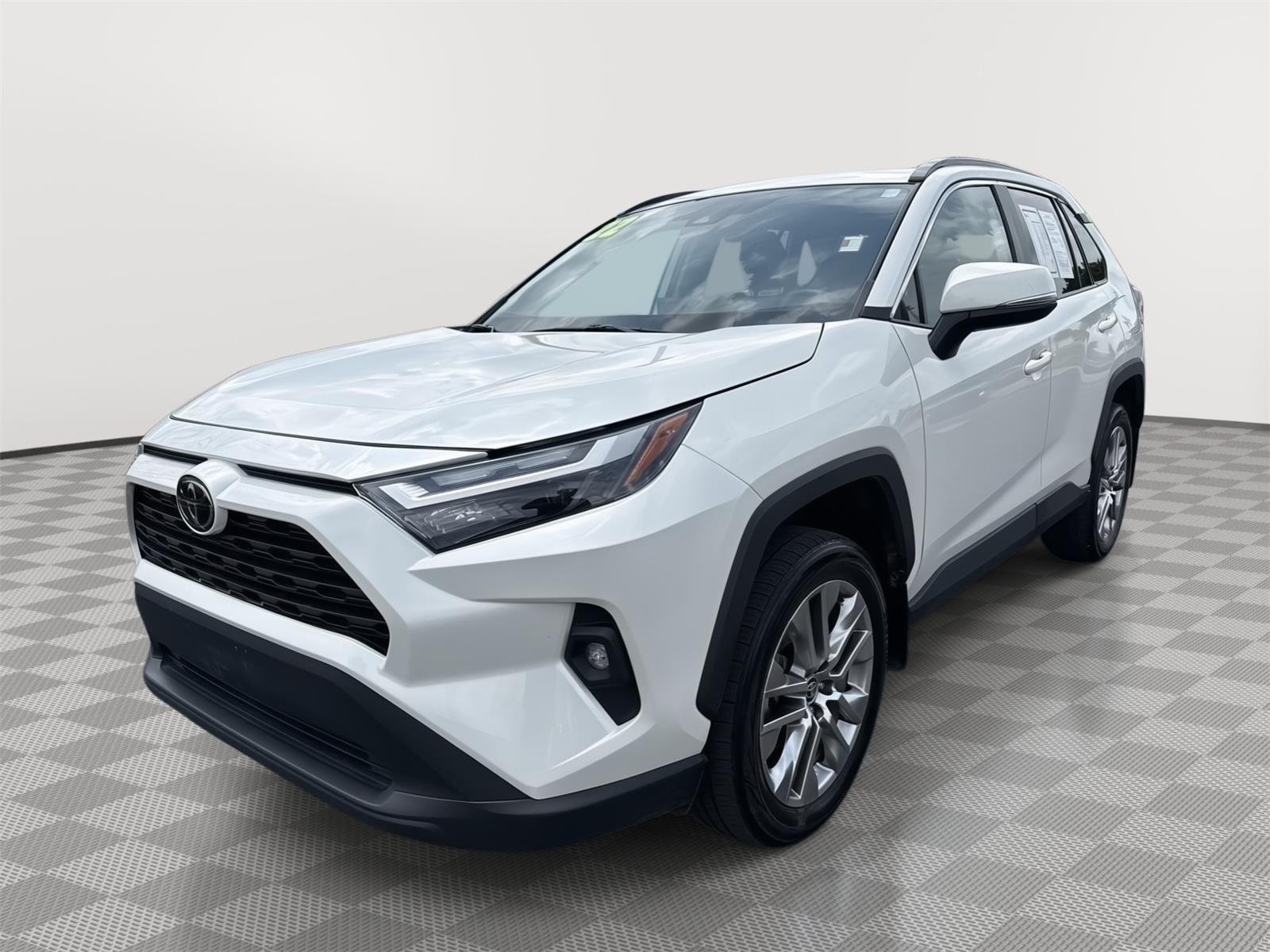 Certified Used 2022 Blizzard Pearl Toyota XLE Premium image 10