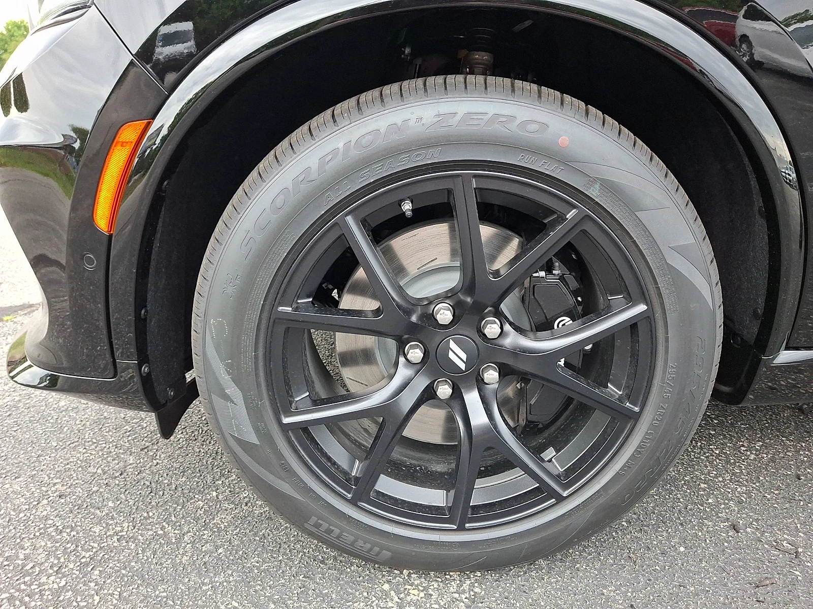 New 2026 Diamond Black Clear-Coat Exterior Paint Dodge GT Premium HEMI V8 image 20