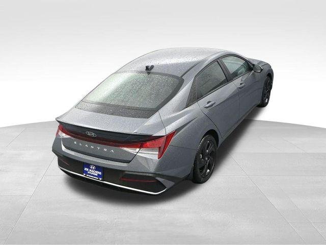 New 2026 Gray Hyundai SEL Sport image 27