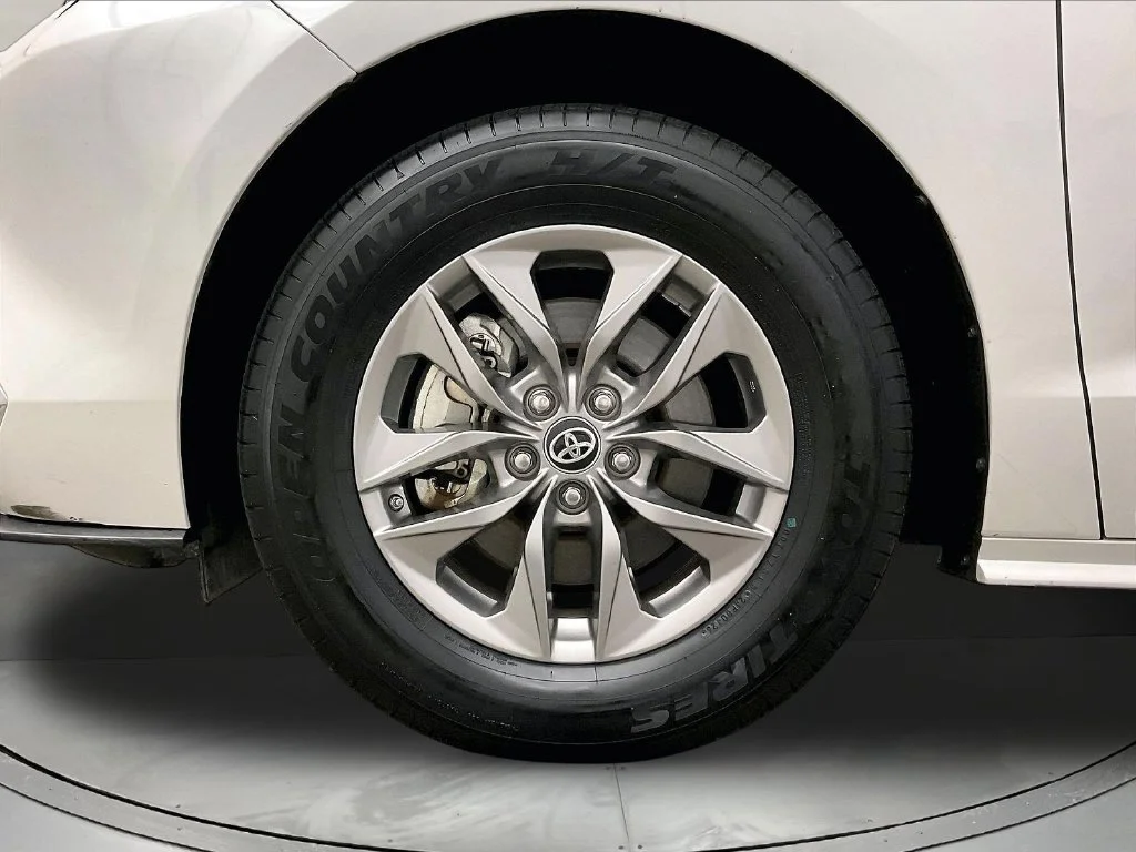 Used 2024 Beige Toyota XLE image 12