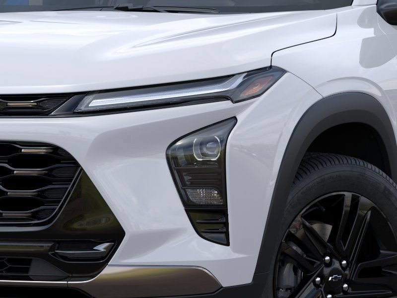 New 2026 Summit White Chevrolet ACTIV image 10
