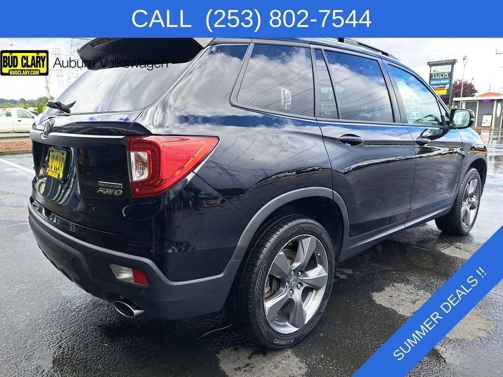 Used 2019 Black Honda Touring image 3