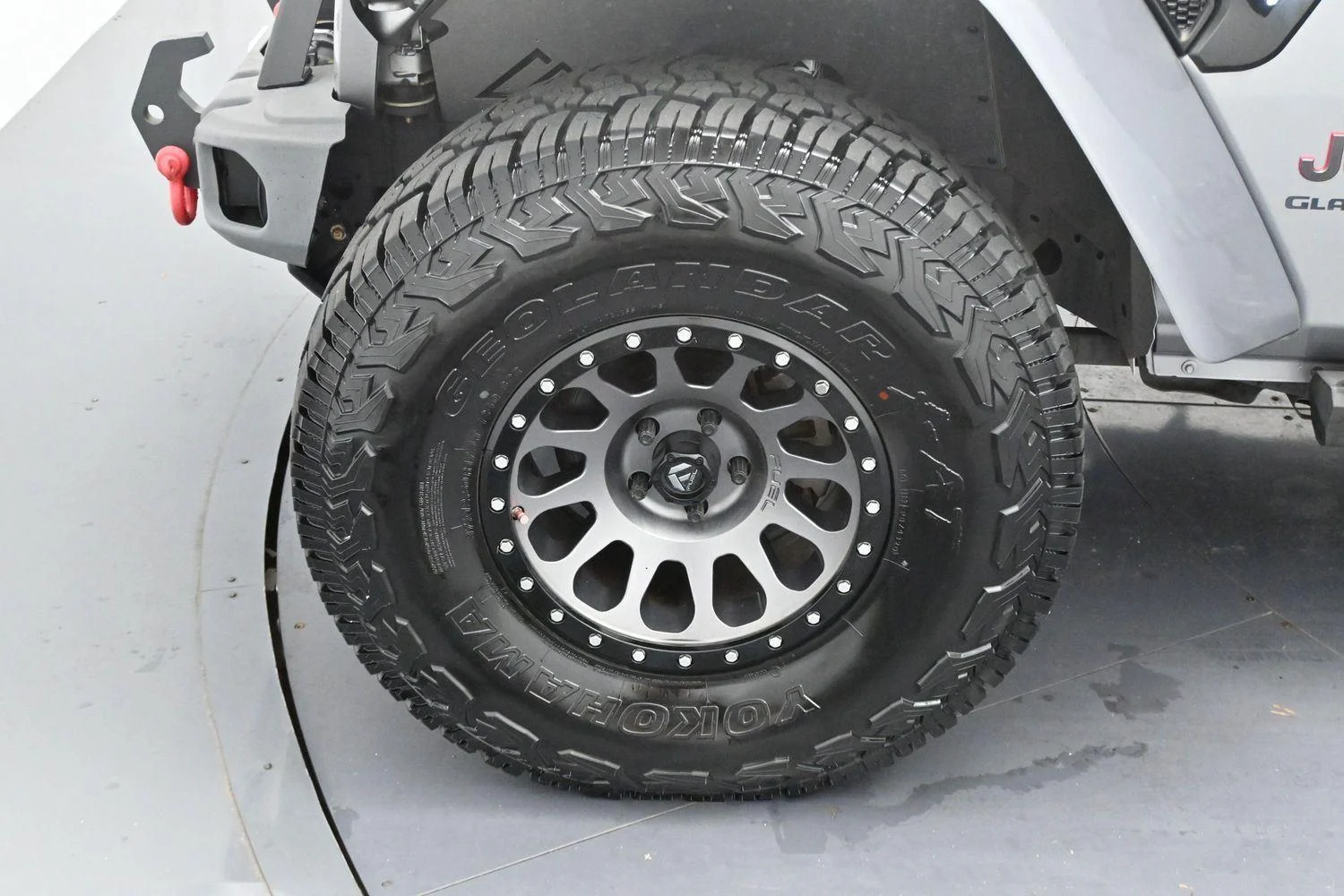 Used 2020 Billet Silver Metallic Clearcoat Jeep Rubicon image 36