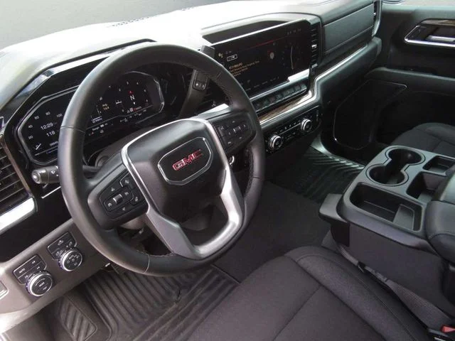 Used 2024 Summit White GMC Elevation image 14