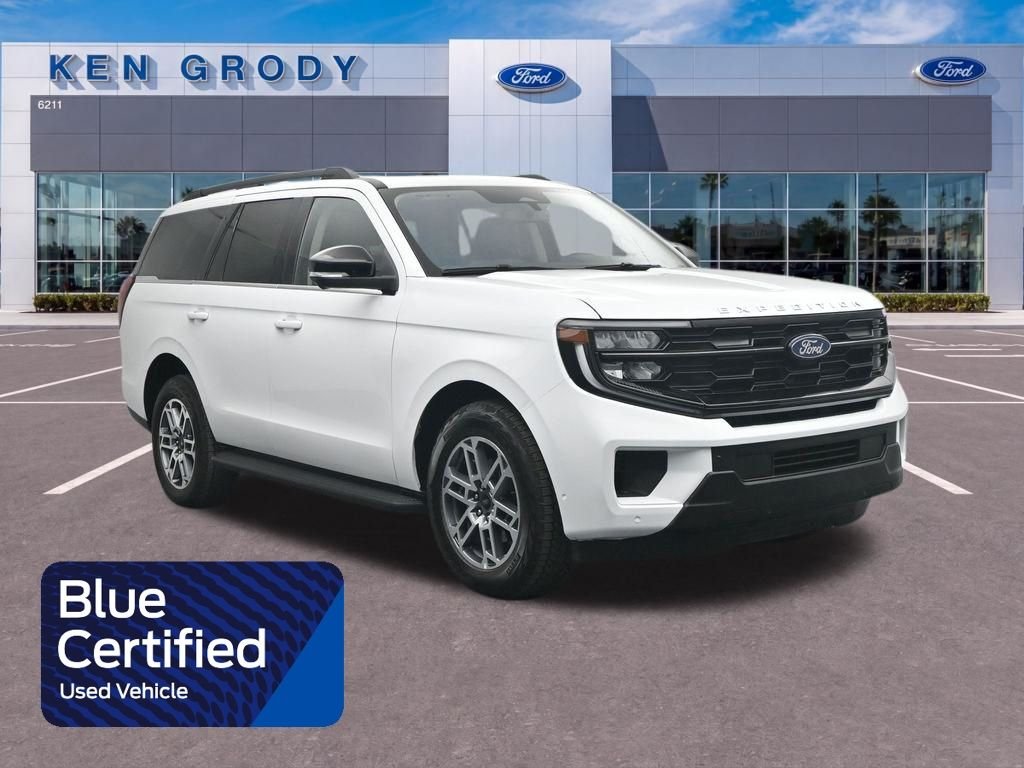 2025 Ford Expedition Active 4x4's photo