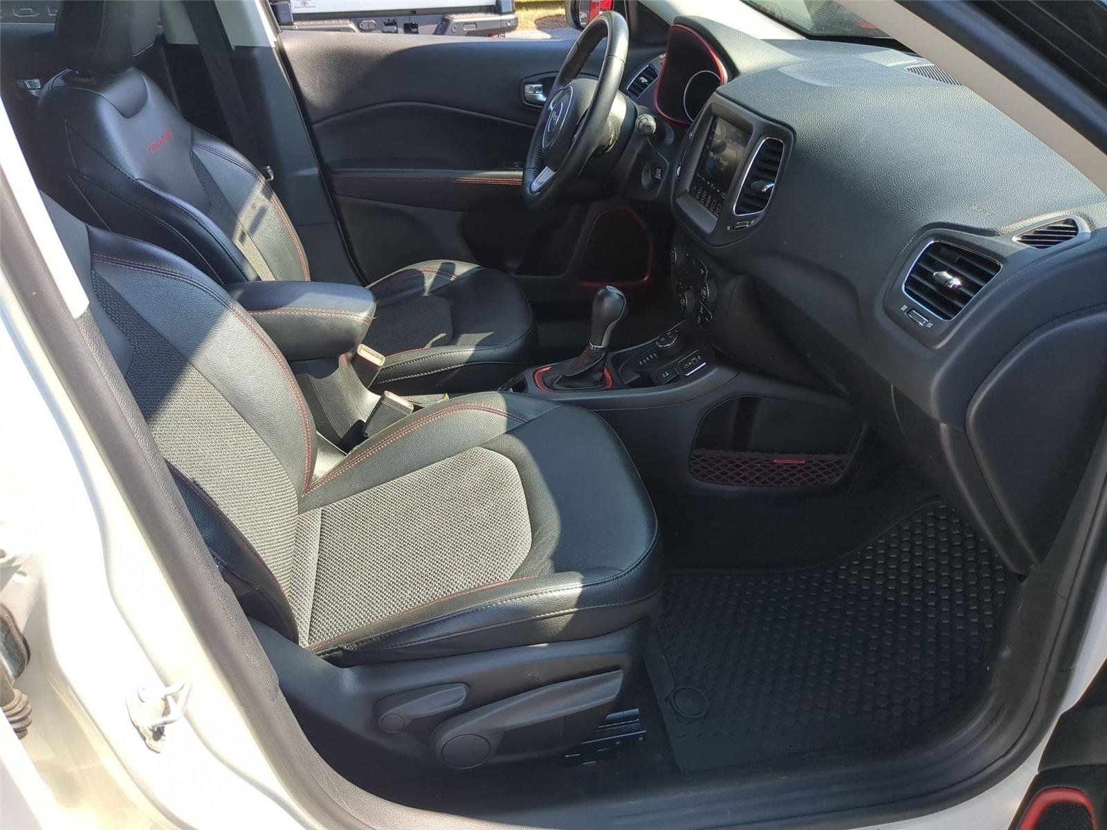 Used 2019 White Clearcoat Jeep Trailhawk image 37