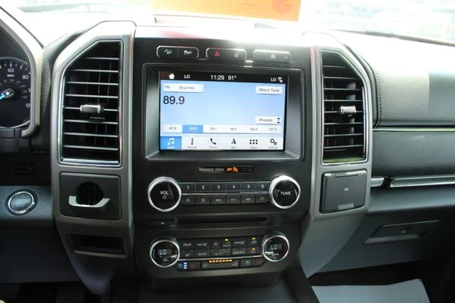 Used 2018 Gray Ford XLT image 17