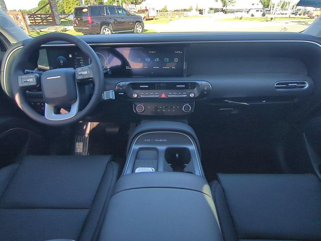 New 2027 Red Hyundai SEL FWD image 21