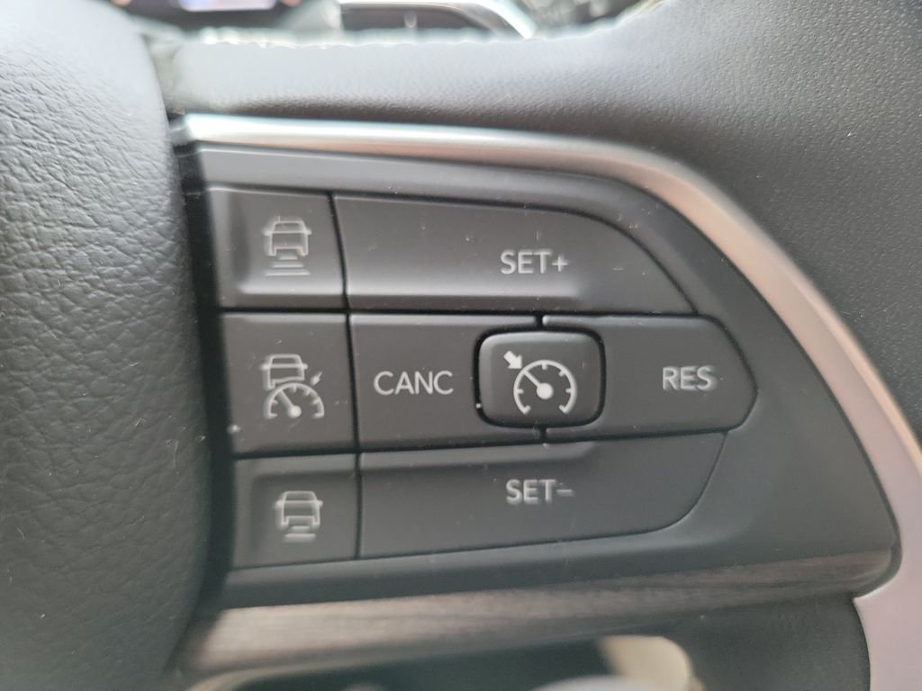 Used 2024 White Jeep Limited image 28
