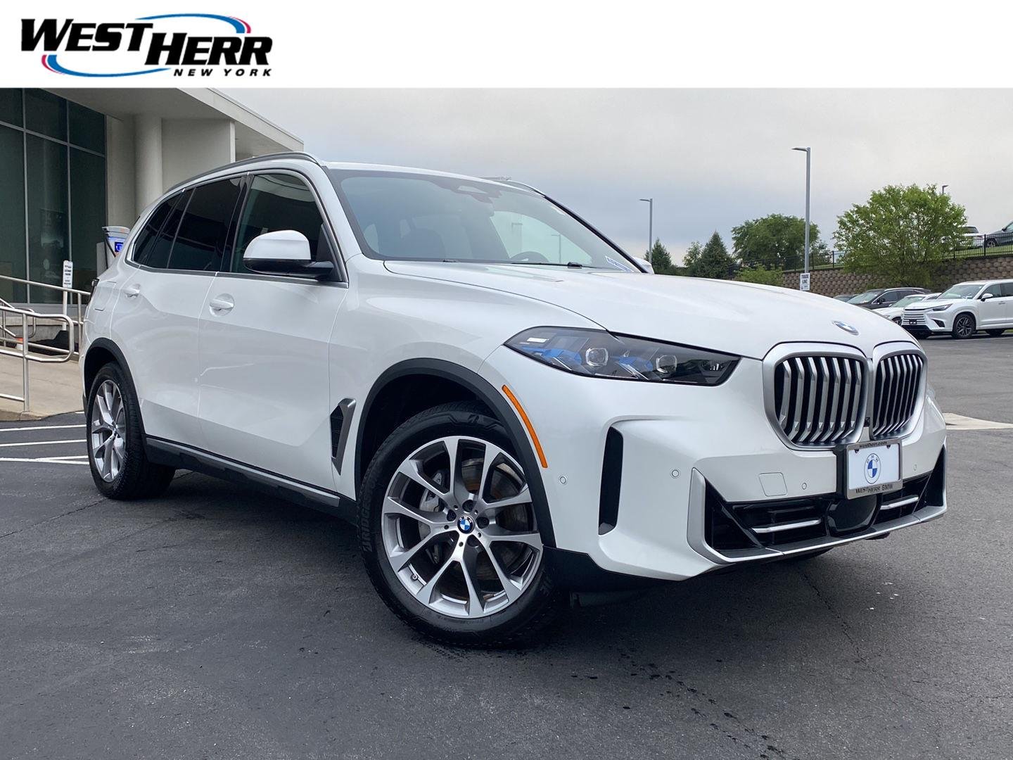 New 2026 Mineral White Metallic BMW xDrive40i image 1