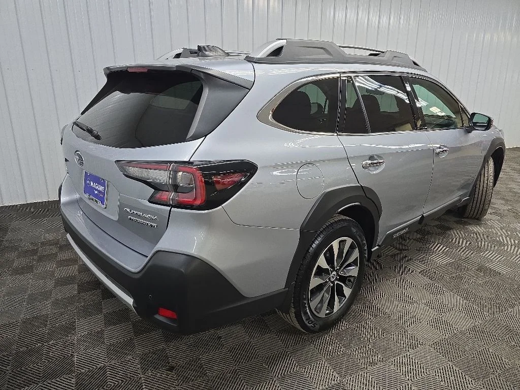 Used 2023 Ice Silver Metallic Subaru Touring XT image 10