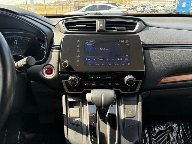 Used 2017 Green Honda Touring image 10