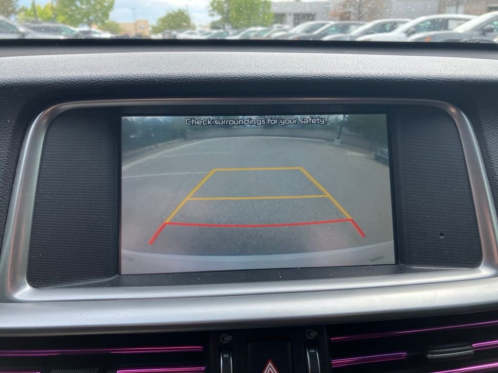 Used 2019 White Kia LX image 17