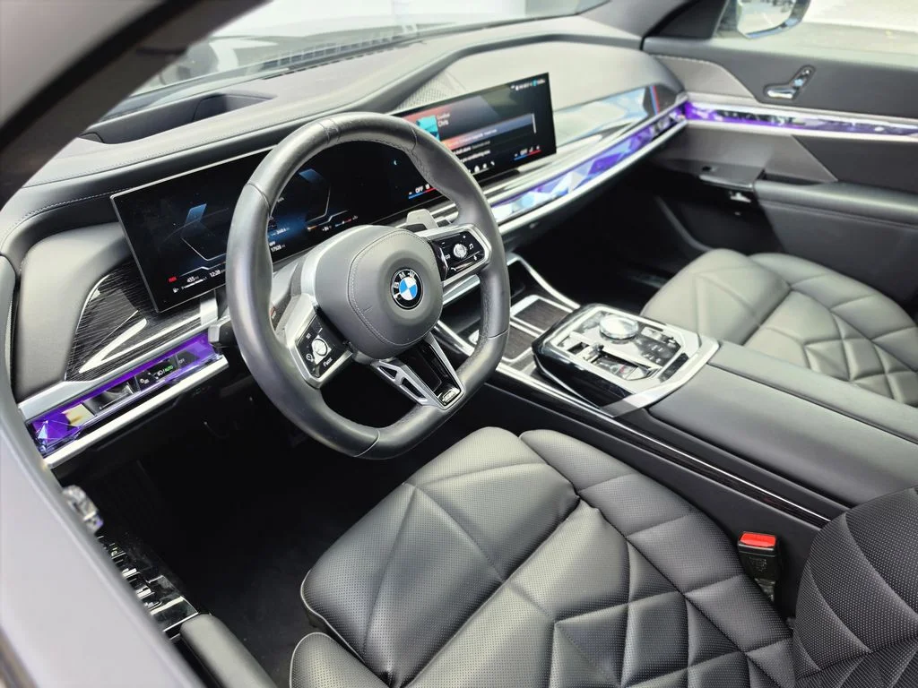 Used 2025 Black BMW 740i xDrive image 15