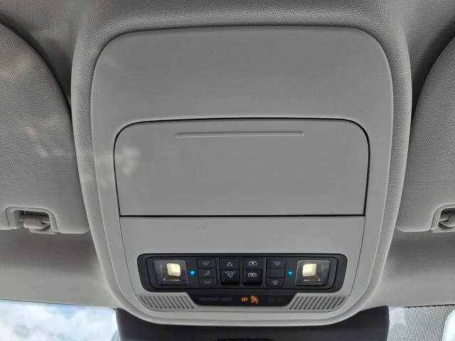 Used 2025 White Ford Active image 27