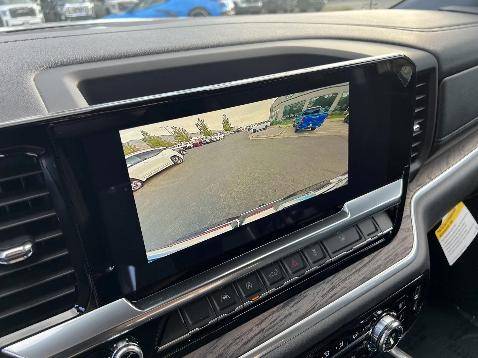 2026 GMC Sierra 1500 SLT - Photo 8