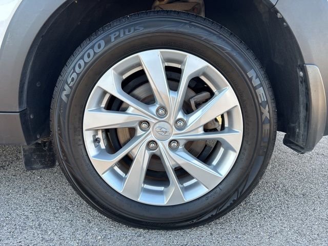 Certified Used 2021 White Hyundai Value image 22