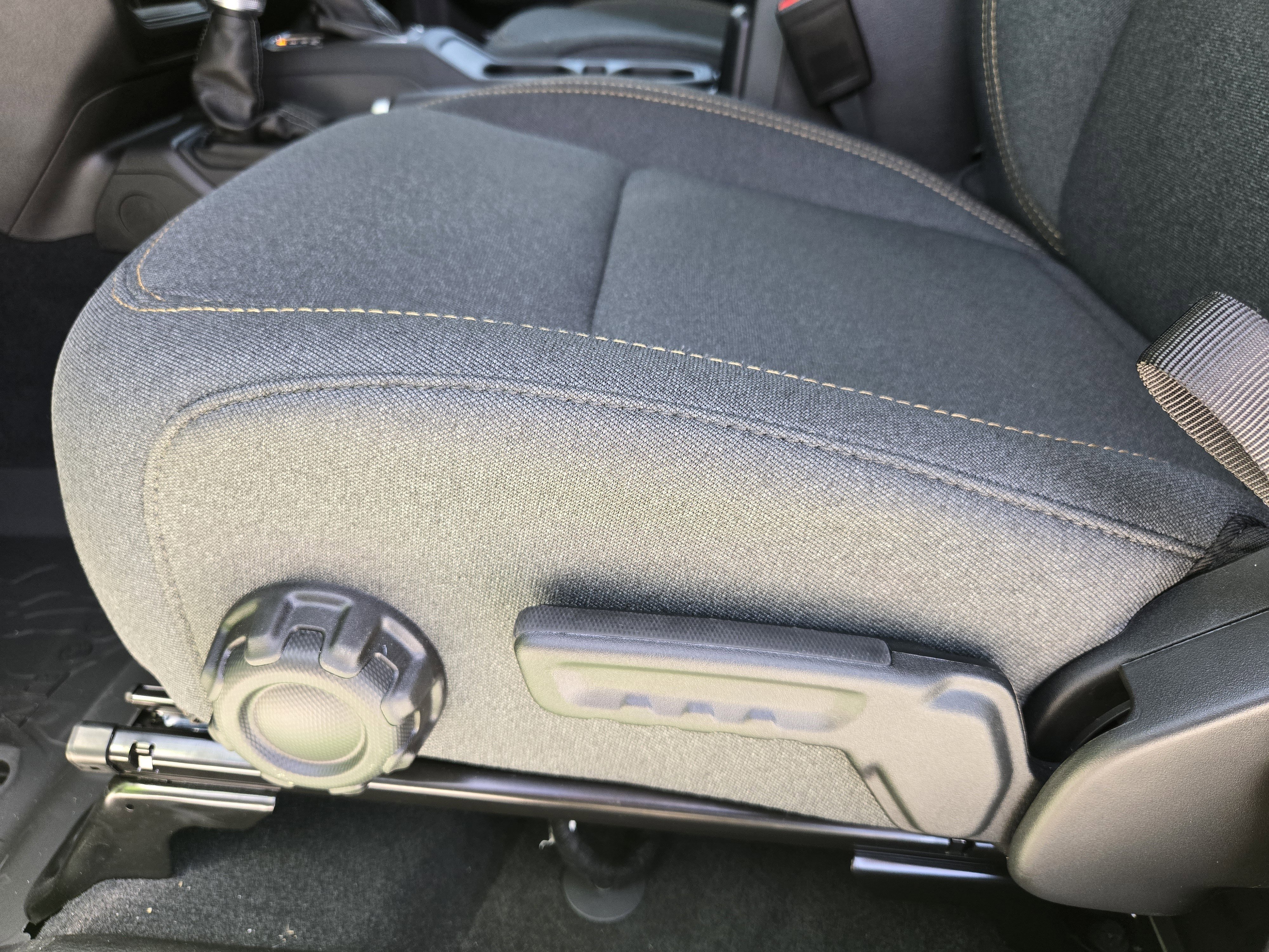 2025 Jeep Wrangler 4-Door Sport S - Photo 18