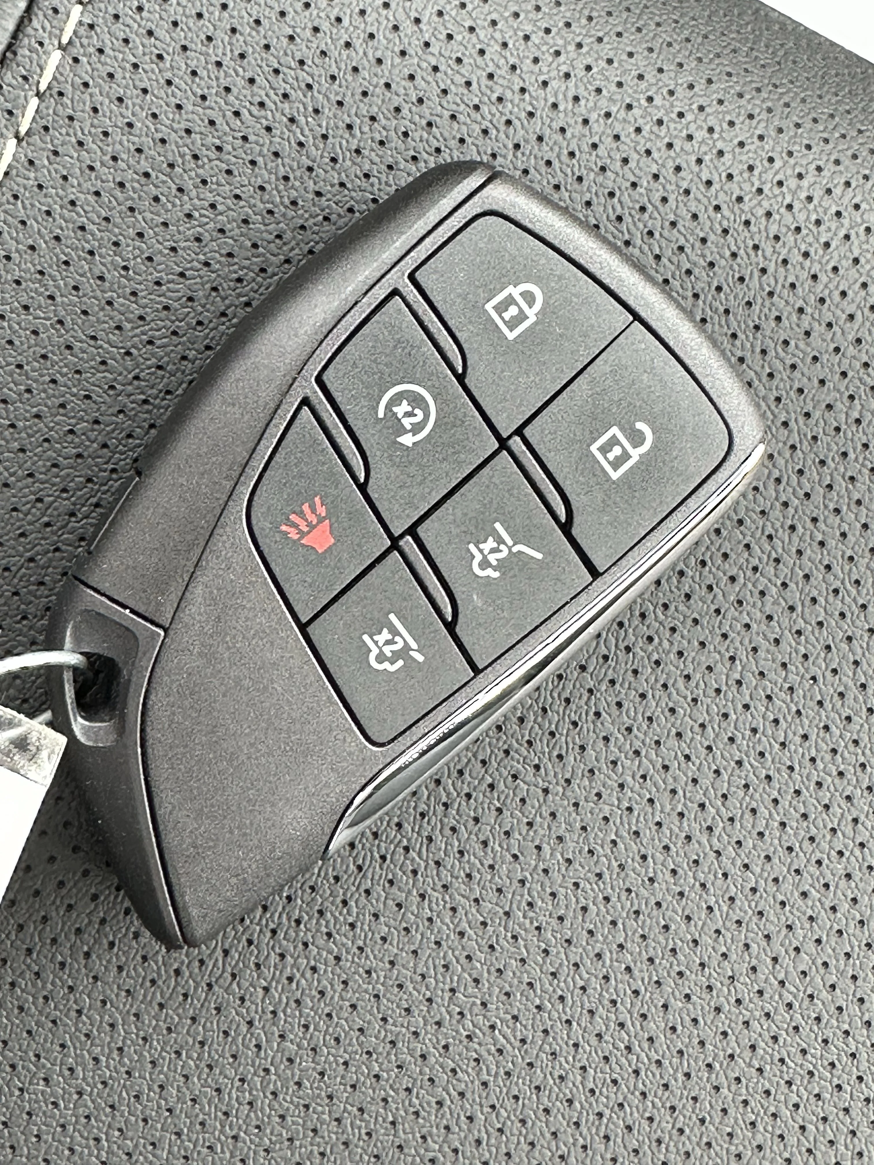 New 2026 Onyx Black GMC Elevation image 21