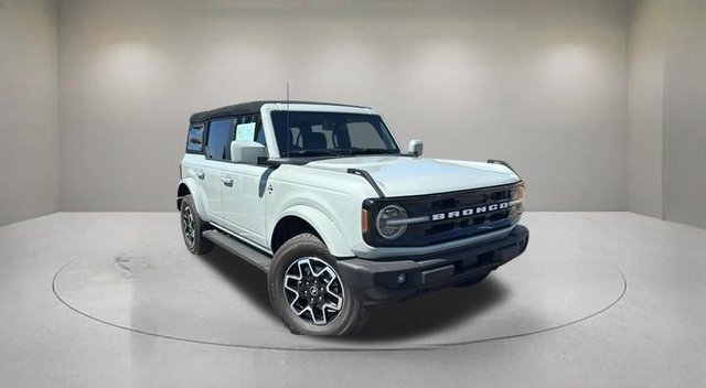 Pre-Owned 2023 Ford Bronco Outer Banks 4WD 4D Sport Utility