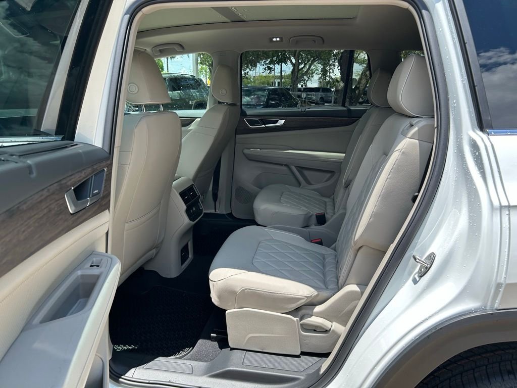 New 2026 White/off-white Volkswagen 2.0T SEL Premium R-Line image 51