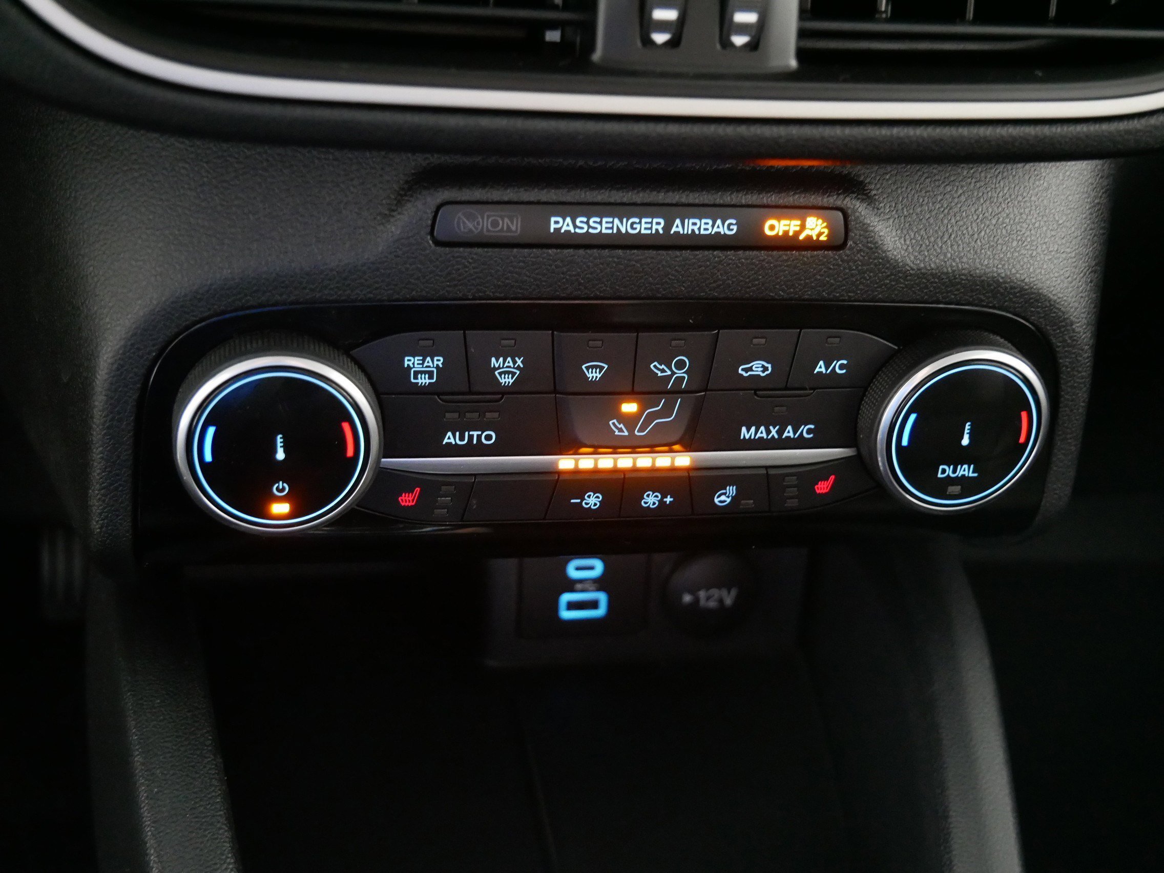 2022 Ford Escape SE - Photo 23